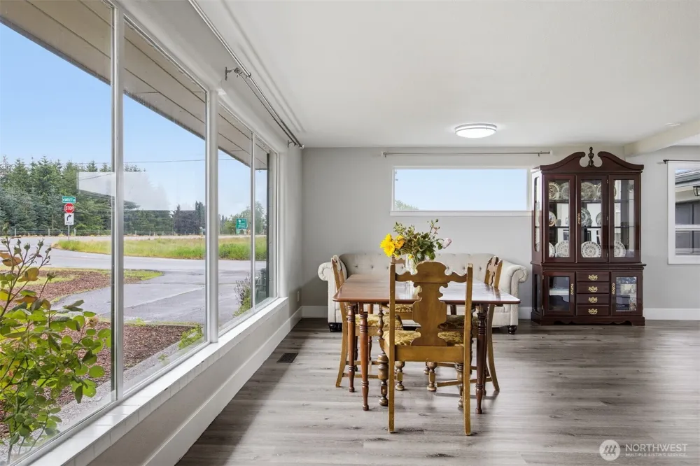 108 W Bartlett Road Lynden, WA 98264