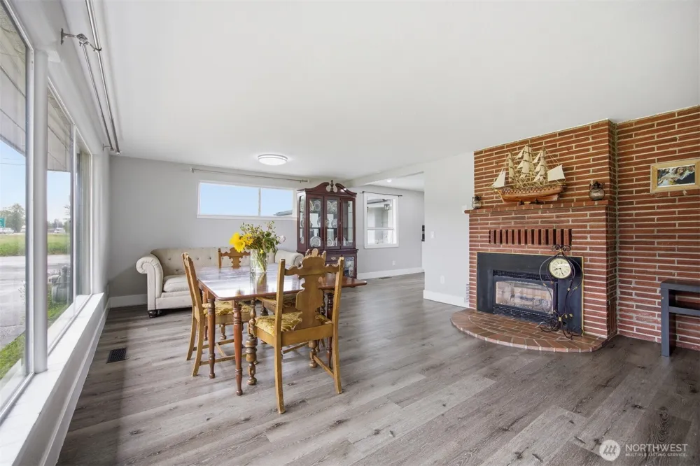 108 W Bartlett Road Lynden, WA 98264