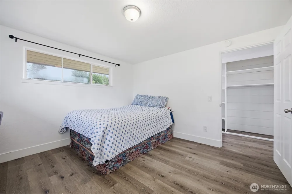 108 W Bartlett Road Lynden, WA 98264