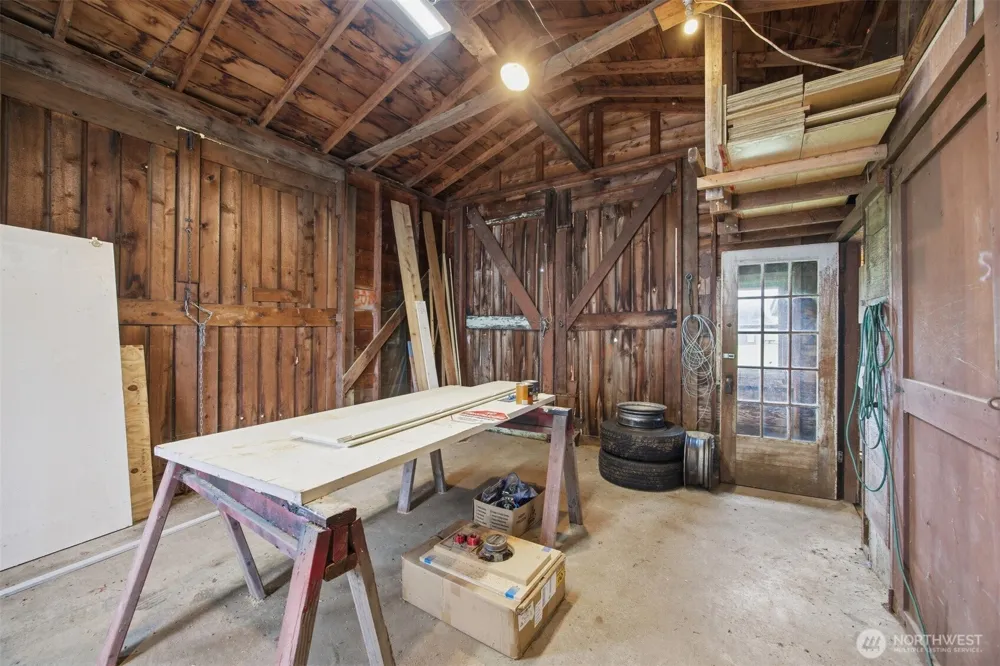 108 W Bartlett Road Lynden, WA 98264