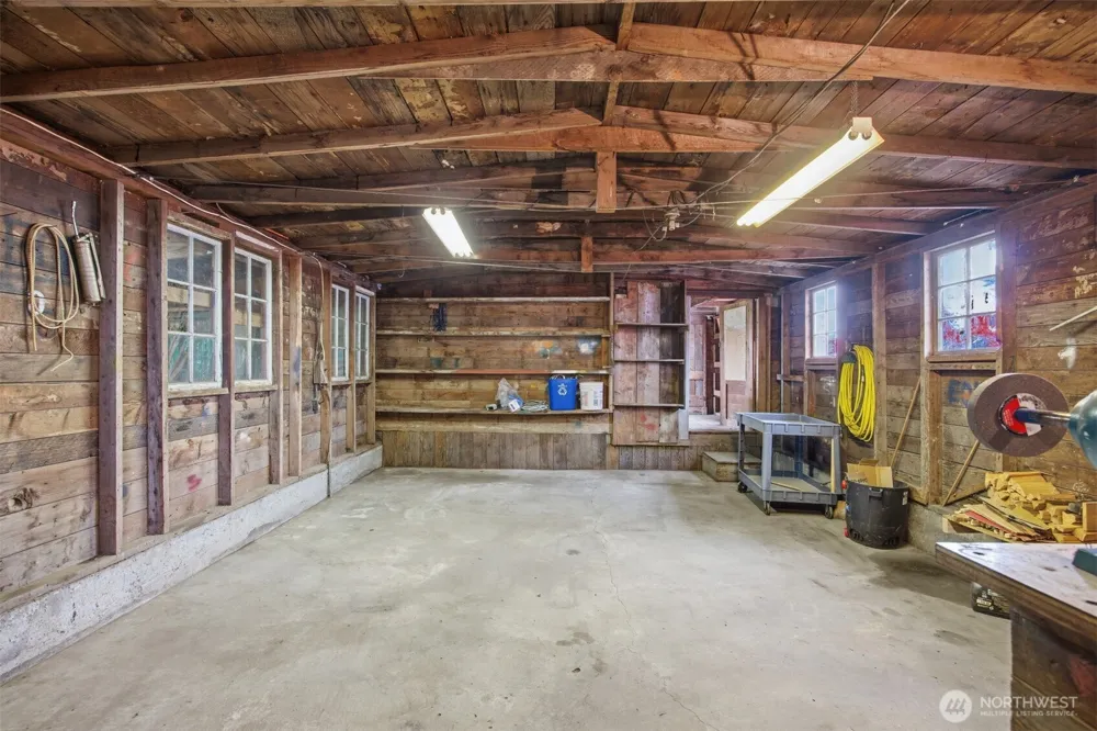 108 W Bartlett Road Lynden, WA 98264