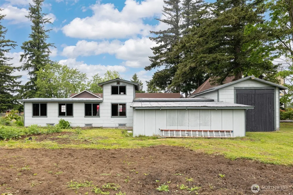 108 W Bartlett Road Lynden, WA 98264