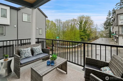 18829 67th Drive NE #6