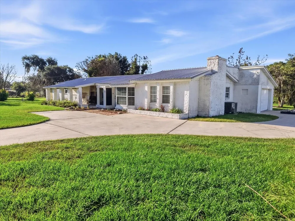 1113 COLSON ROAD Plant City, FL 33567