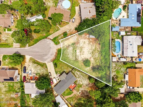 2526 Shady Oak Court