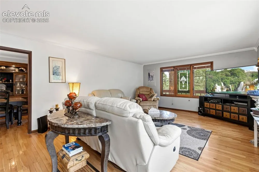 6323 Pike Circle Larkspur, CO 80118