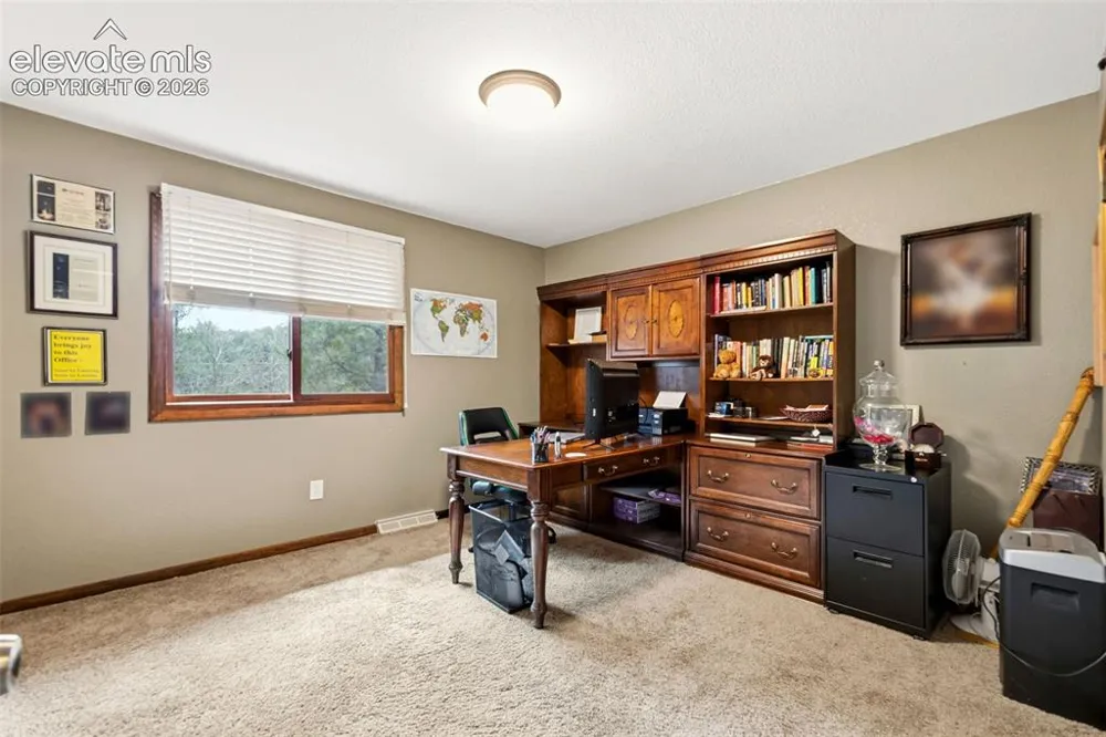 6323 Pike Circle Larkspur, CO 80118