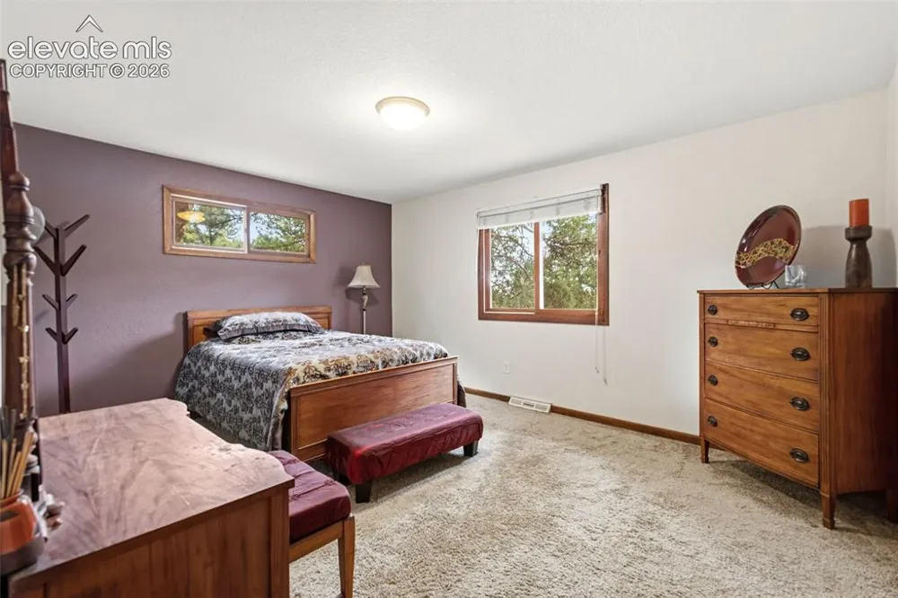 6323 Pike Circle Larkspur, CO 80118