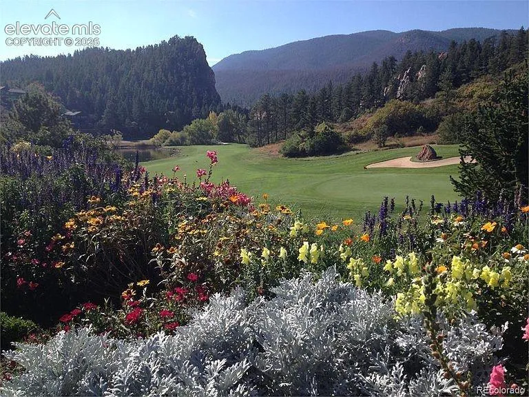 6323 Pike Circle Larkspur, CO 80118