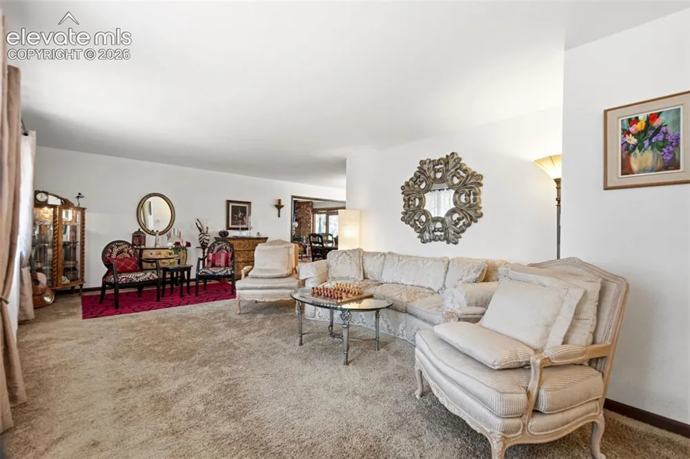 6323 Pike Circle Larkspur, CO 80118