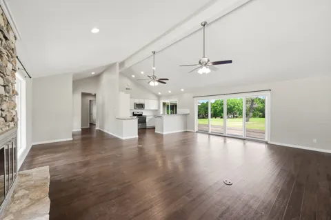 18 Country Lane