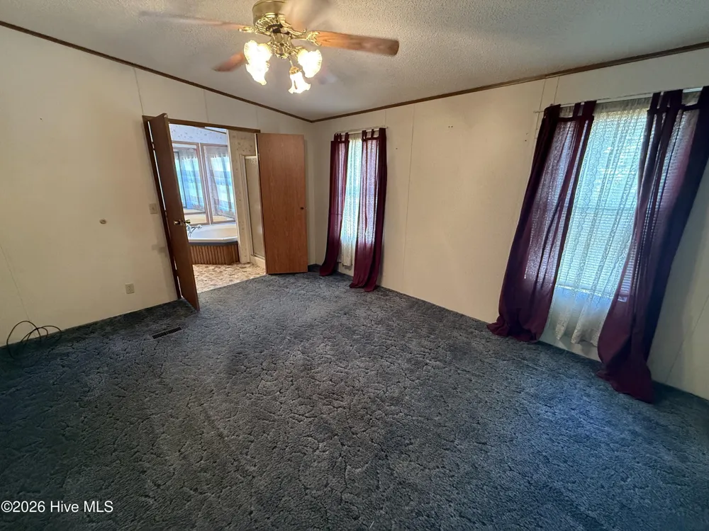 9534 Us Highway 701 Highway Elizabethtown, NC 28337