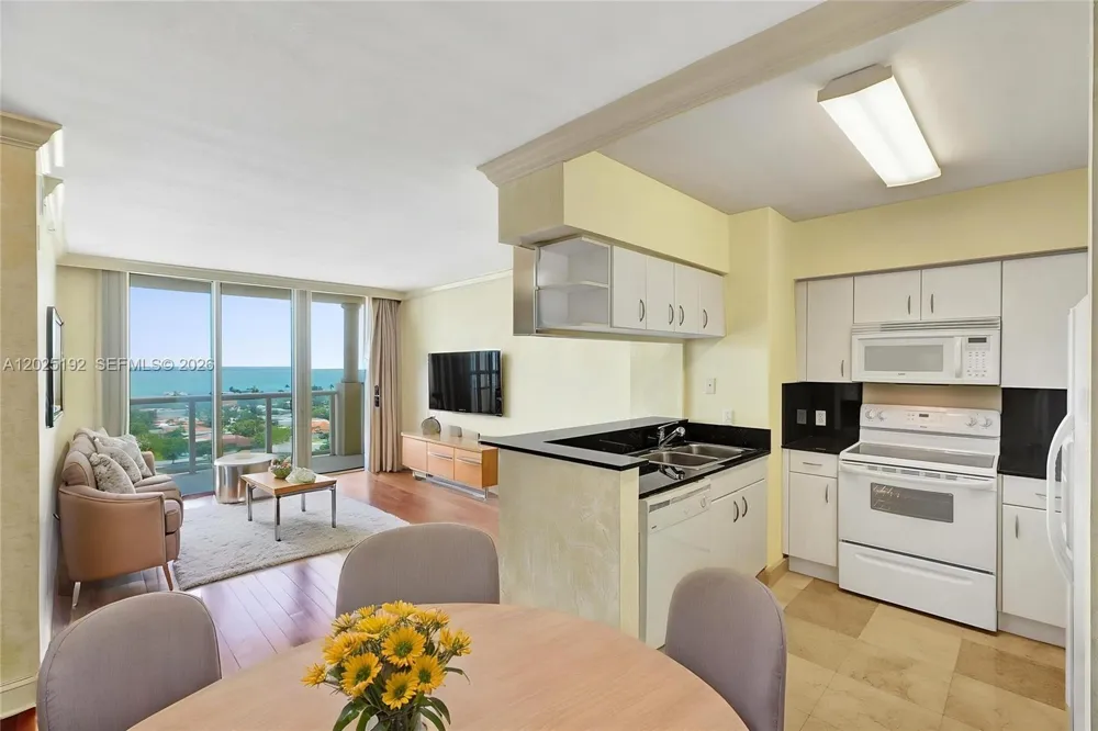1625 Kennedy Cswy #1207C North Bay Village, FL 33141