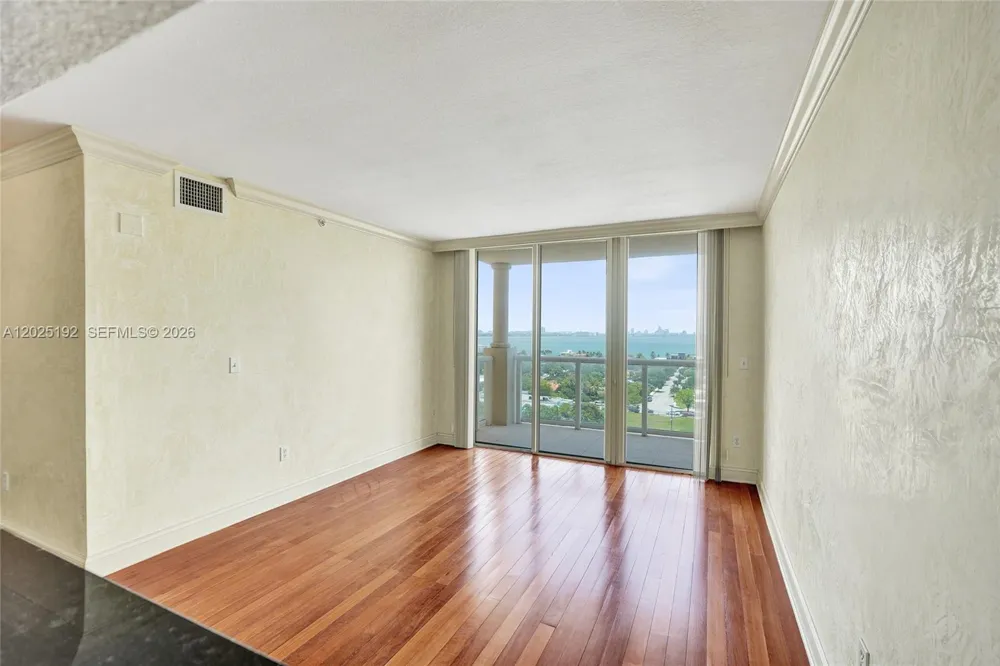 1625 Kennedy Cswy #1207C North Bay Village, FL 33141