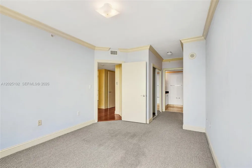 1625 Kennedy Cswy #1207C North Bay Village, FL 33141