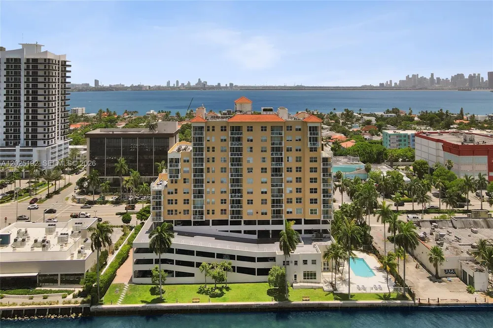 1625 Kennedy Cswy #1207C North Bay Village, FL 33141