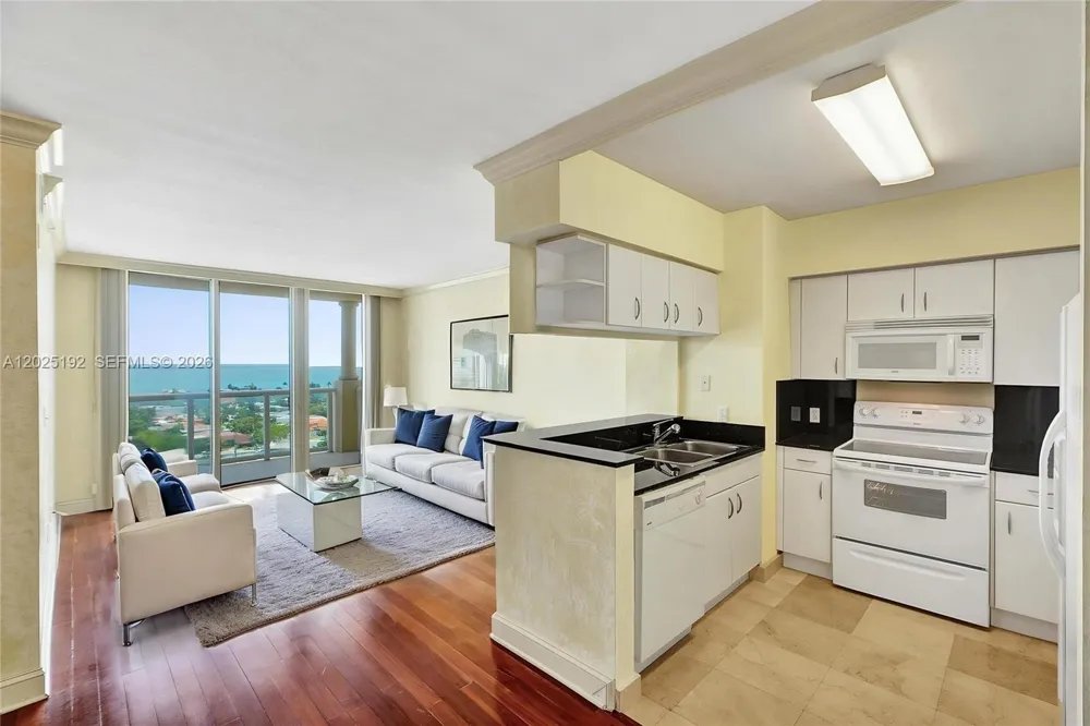 1625 Kennedy Cswy #1207C North Bay Village, FL 33141
