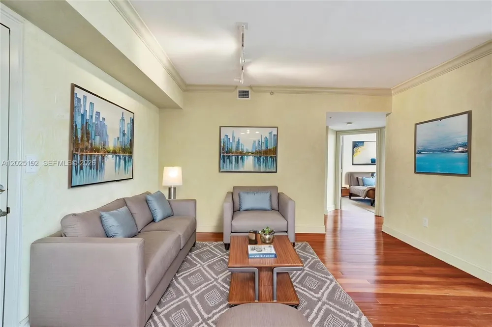 1625 Kennedy Cswy #1207C North Bay Village, FL 33141