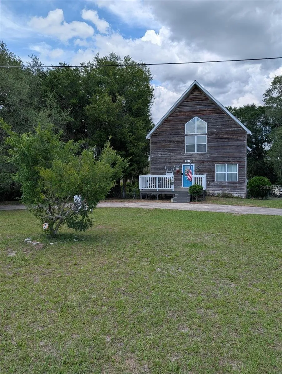 7083 SE 166TH AVENUE Ocklawaha, FL 32179