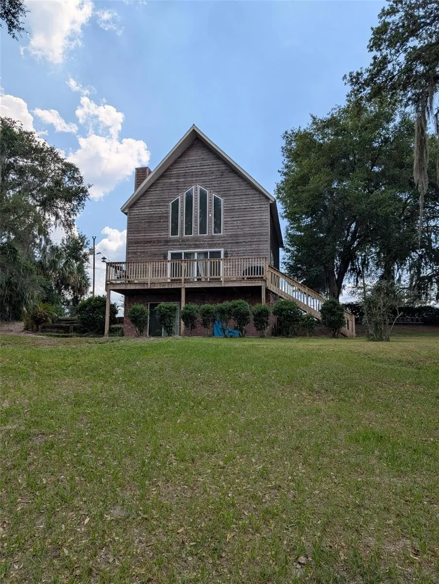 7083 SE 166TH AVENUE Ocklawaha, FL 32179