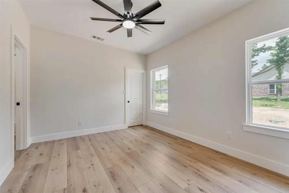 17404 County Road 479 Lindale, TX 75771