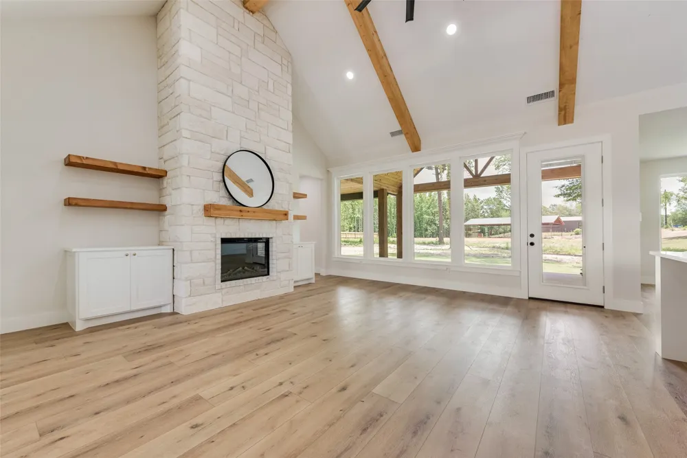 17404 County Road 479 Lindale, TX 75771