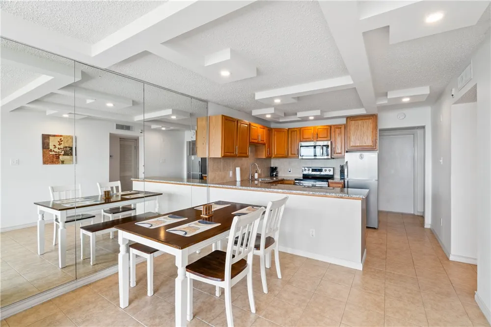 4000 Surfside Boulevard #206 Corpus Christi, TX 78402