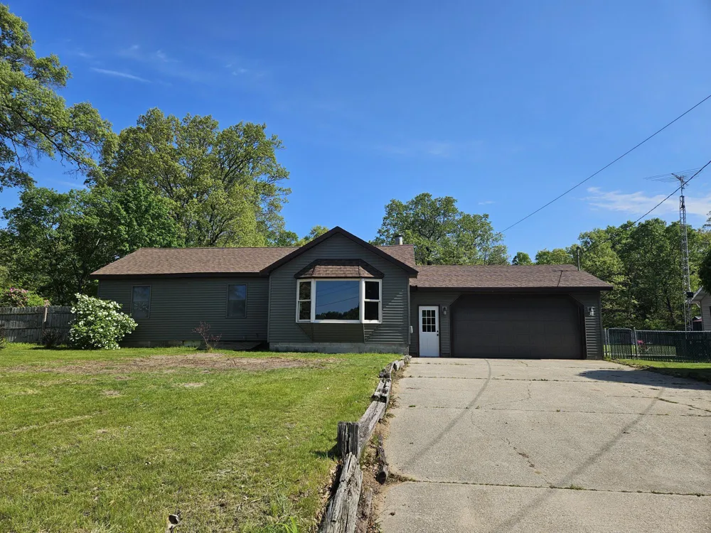 1090 Holton Whitehall Road Whitehall, MI 49461