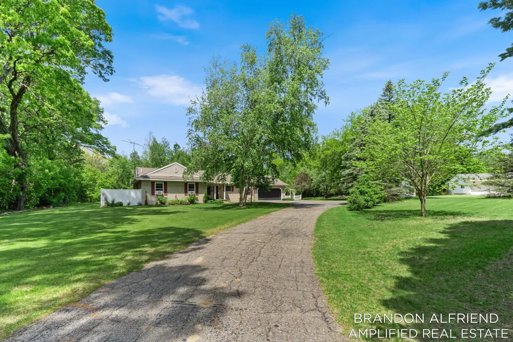 10226 SW Greenville Road Eureka Township, MI 48838