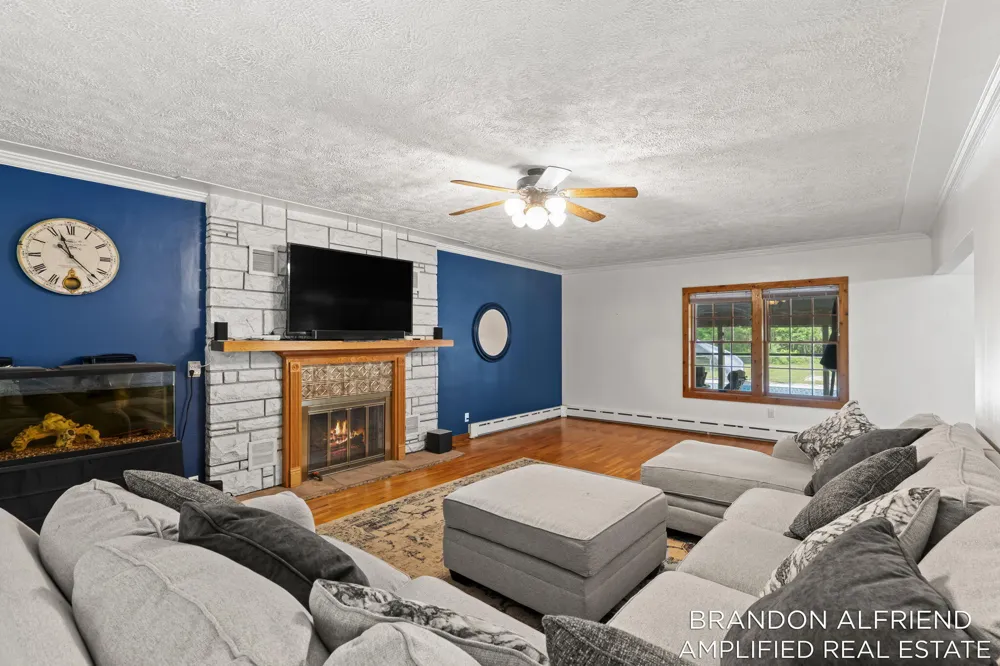 10226 SW Greenville Road Eureka Township, MI 48838