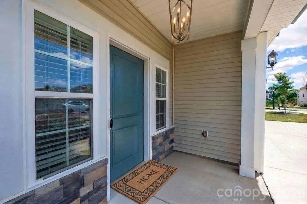 6249 Finch Meadow Court Clemmons, NC 27012