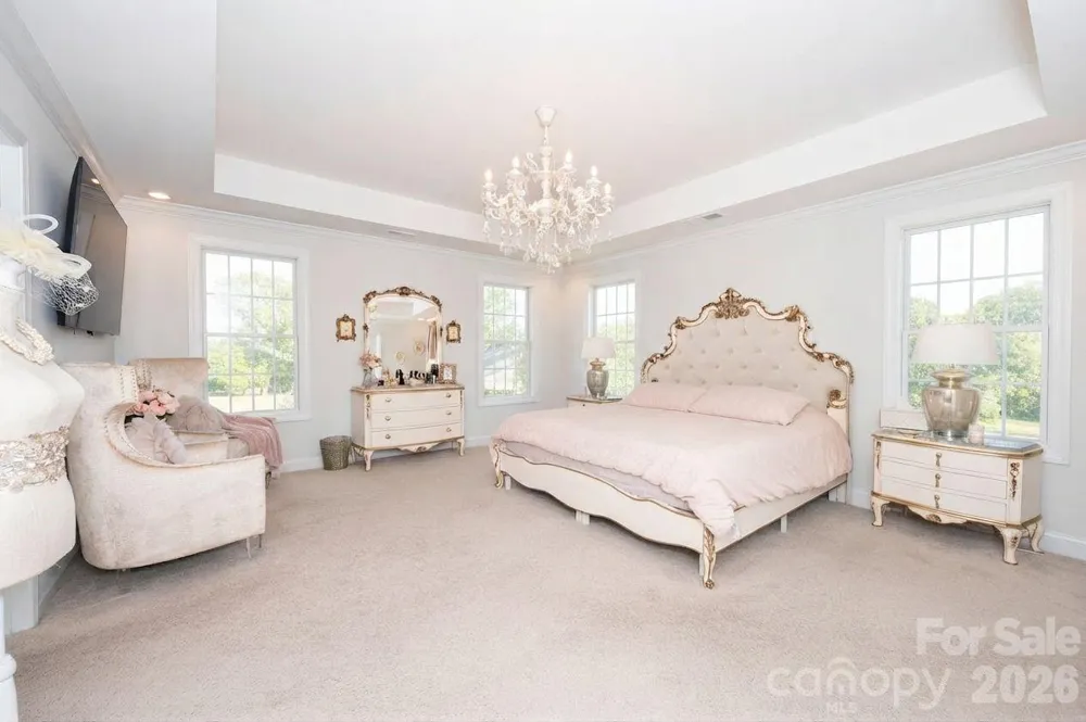 6249 Finch Meadow Court Clemmons, NC 27012