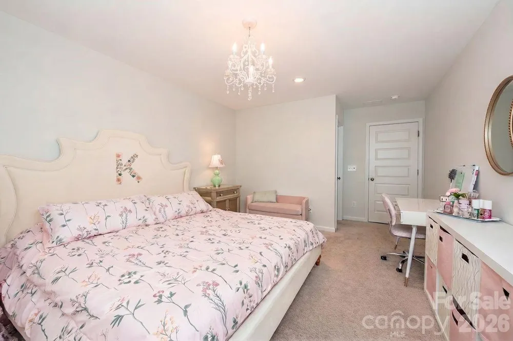 6249 Finch Meadow Court Clemmons, NC 27012