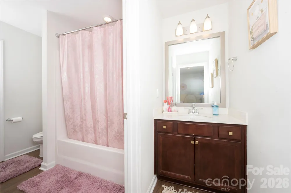 6249 Finch Meadow Court Clemmons, NC 27012