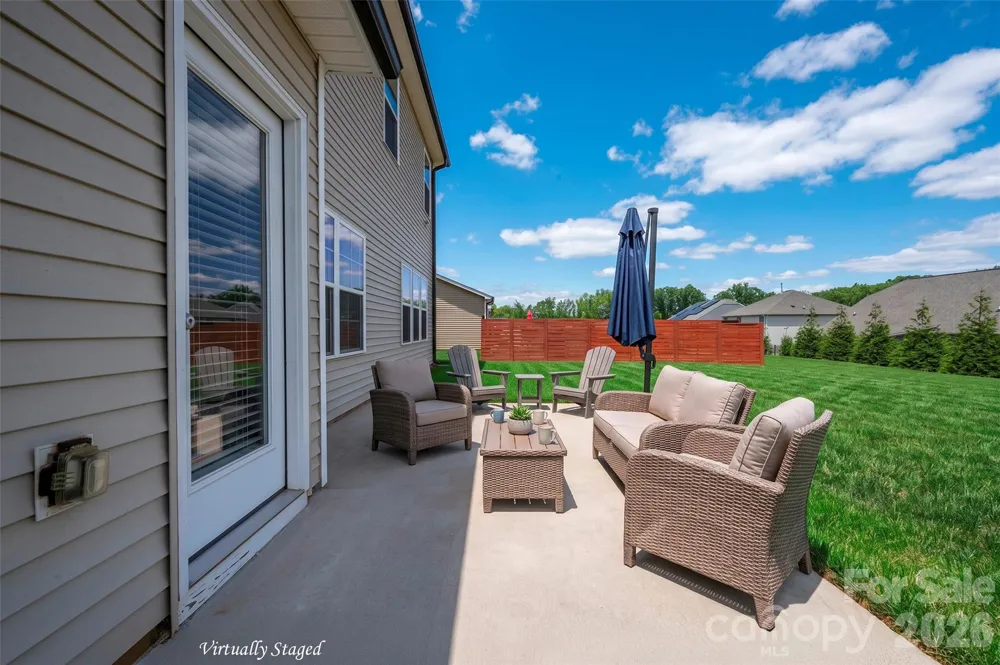 6249 Finch Meadow Court Clemmons, NC 27012
