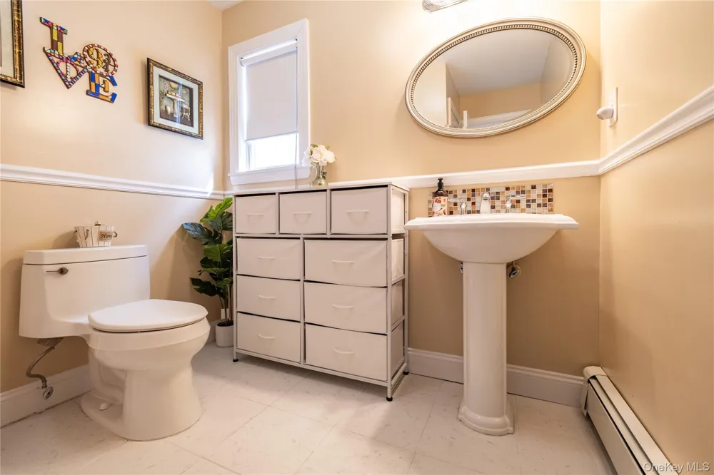 458 E Pine Street Long Beach, NY 11561
