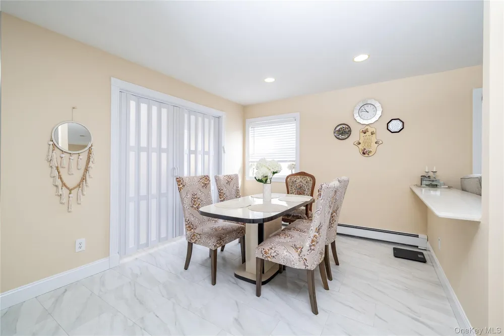 458 E Pine Street Long Beach, NY 11561