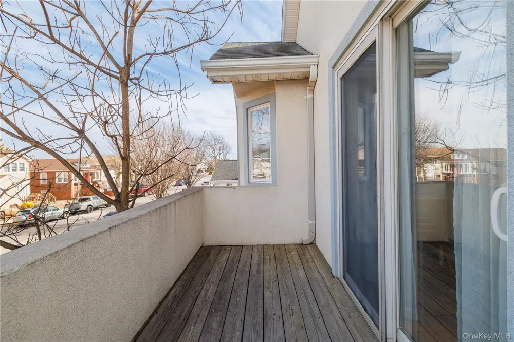 458 E Pine Street Long Beach, NY 11561