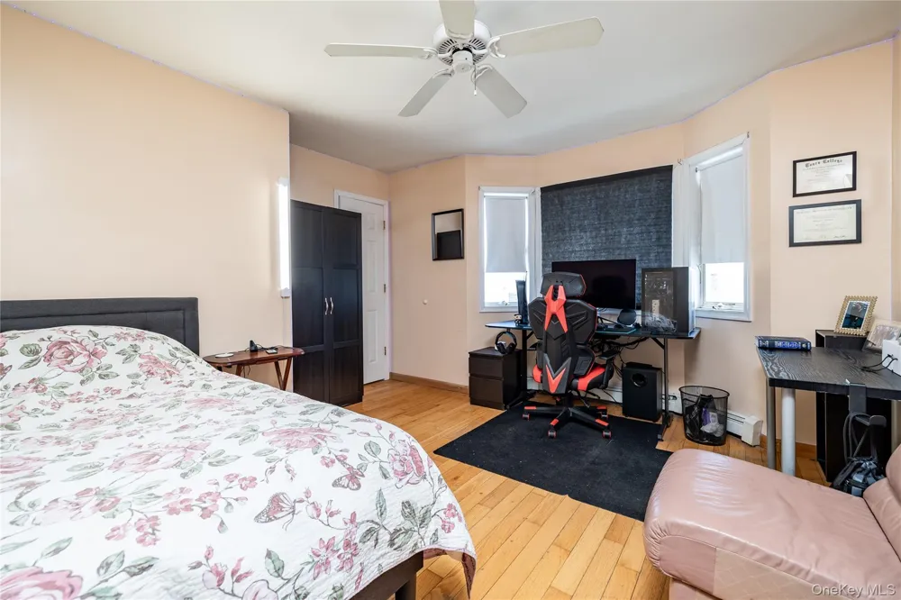 458 E Pine Street Long Beach, NY 11561