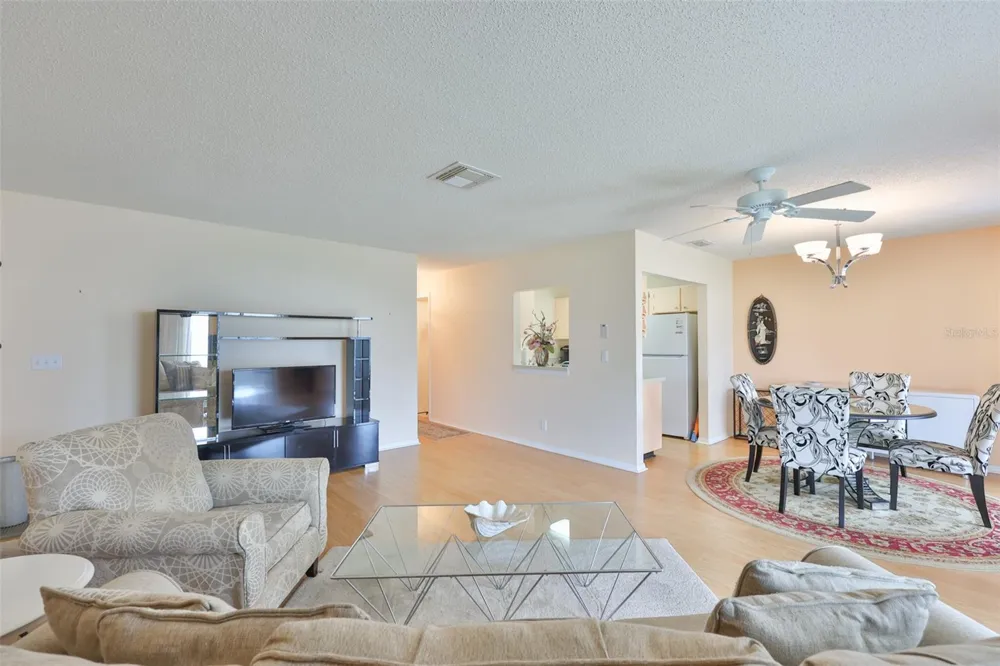 109 GLENDOWER CIRCLE Sun City Center, FL 33573