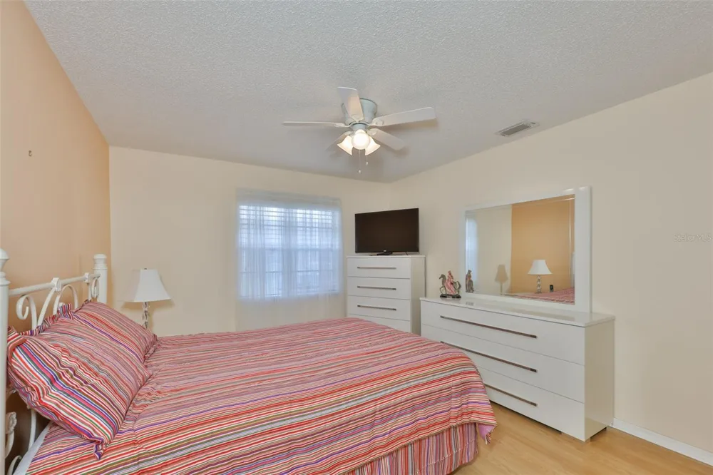 109 GLENDOWER CIRCLE Sun City Center, FL 33573