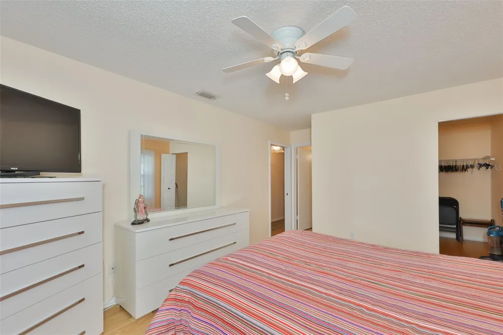 109 GLENDOWER CIRCLE Sun City Center, FL 33573