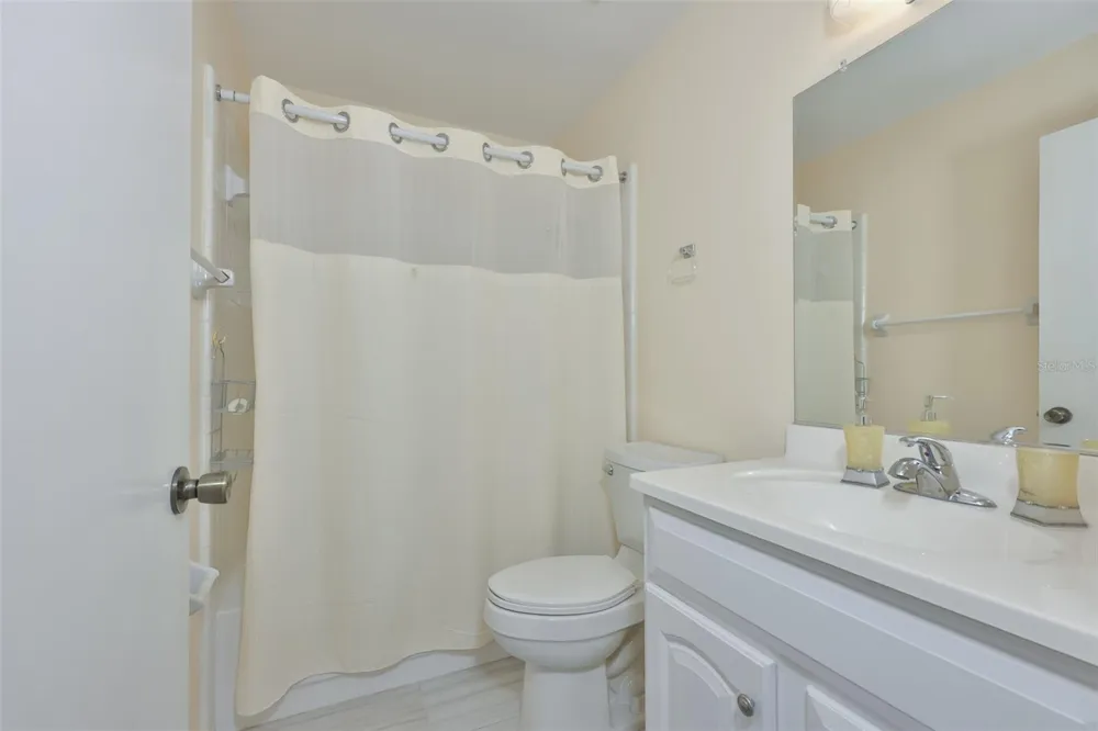 109 GLENDOWER CIRCLE Sun City Center, FL 33573
