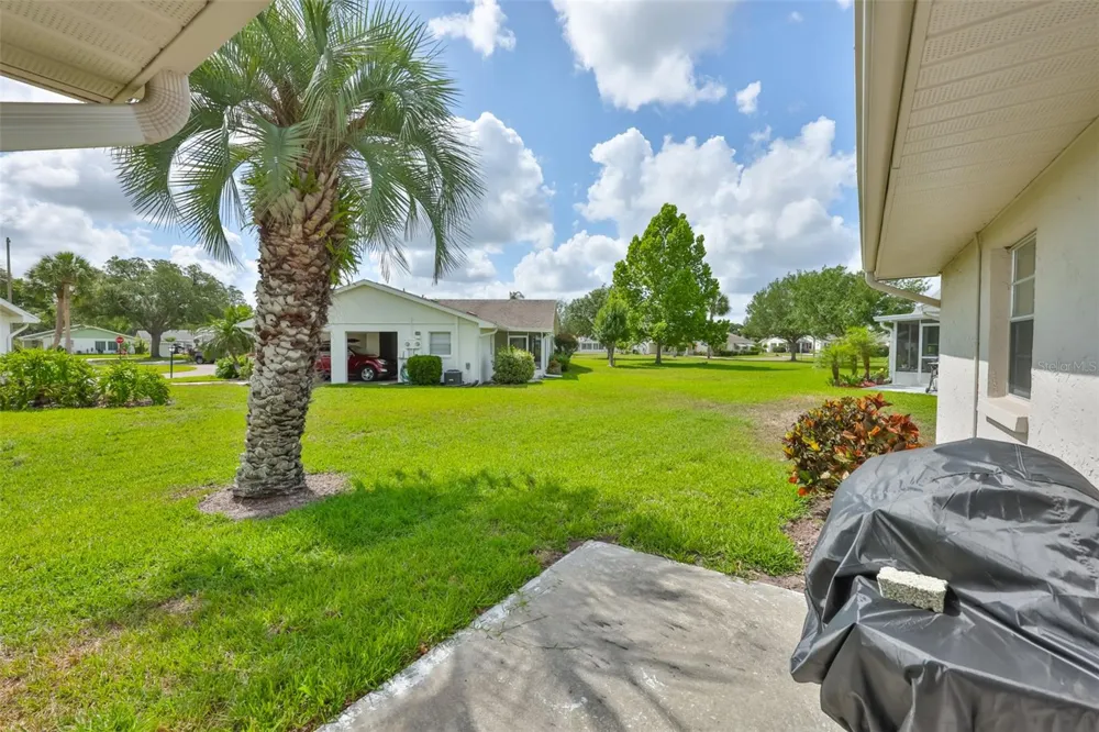 109 GLENDOWER CIRCLE Sun City Center, FL 33573