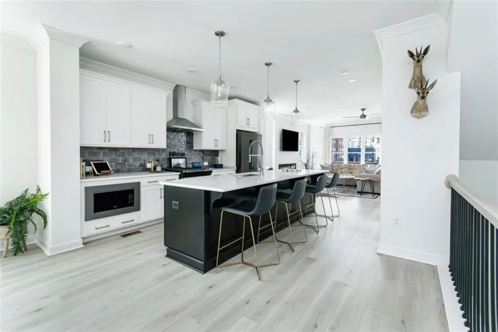 1972 Deco Drive Kennesaw, GA 30144