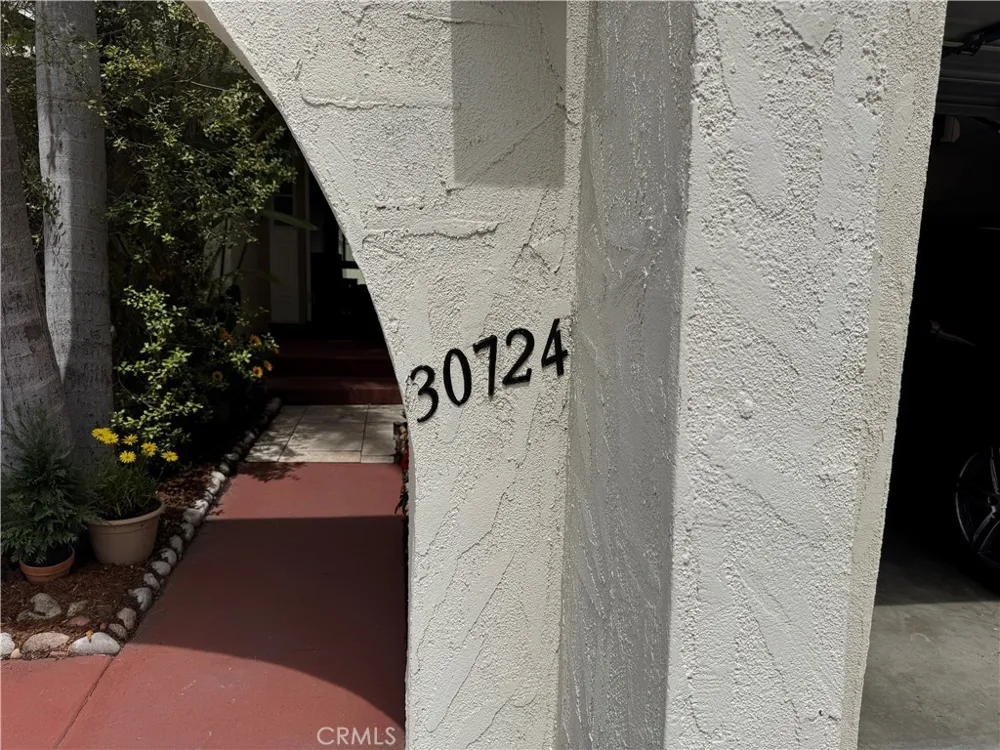 30724 CALLE RESPLENDOR San Juan Capistrano, CA 92675