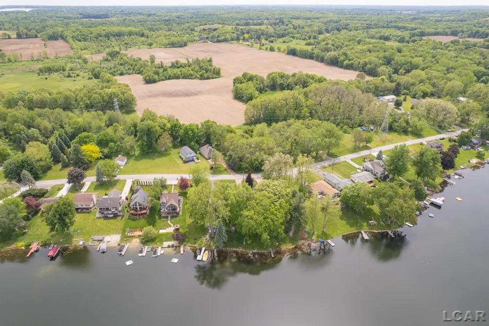 25 S Shore Drive Woodstock Township, MI 49220