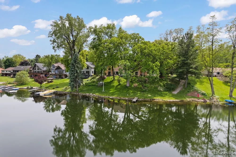 25 S Shore Drive Woodstock Township, MI 49220