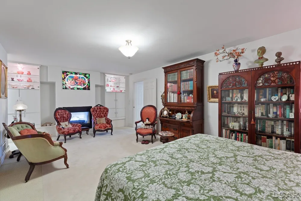25 S Shore Drive Woodstock Township, MI 49220