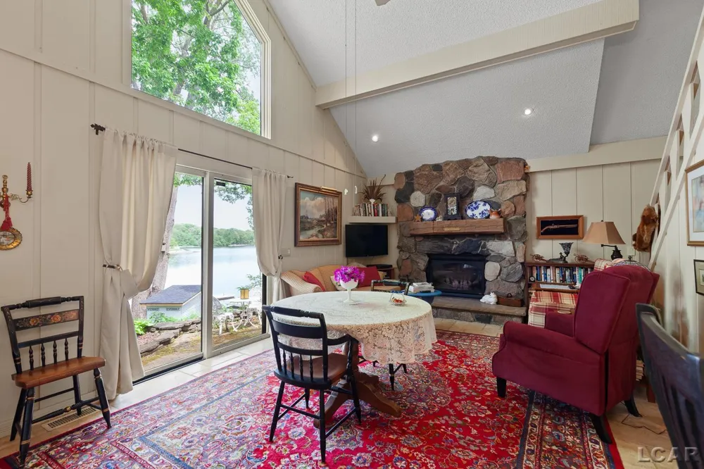 25 S Shore Drive Woodstock Township, MI 49220